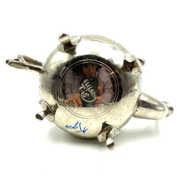 Elegant Silver Teapot and Tray Set - Picture 6 of 6